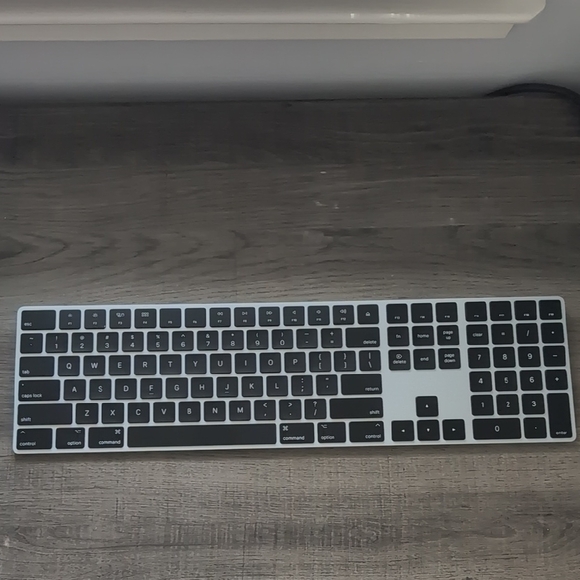 Apple | Computers, Laptops & Parts | Apple Magic Keyboard A843 Wireless ...